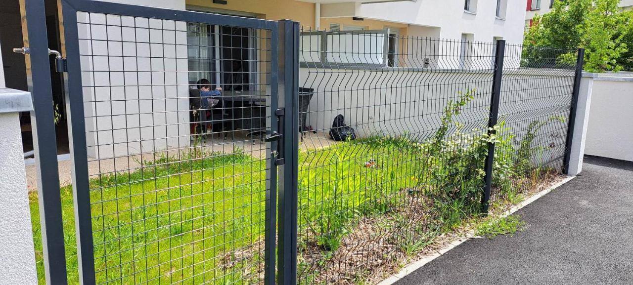 Joli Appartement Rdc T2 Tours Kültér fotó